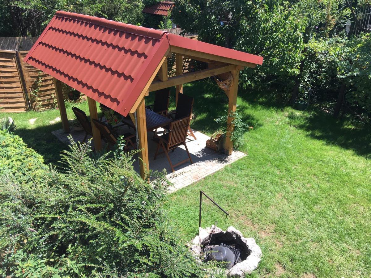 Wooden Apartman Premium Jacuzzival Alsóörs Kültér fotó