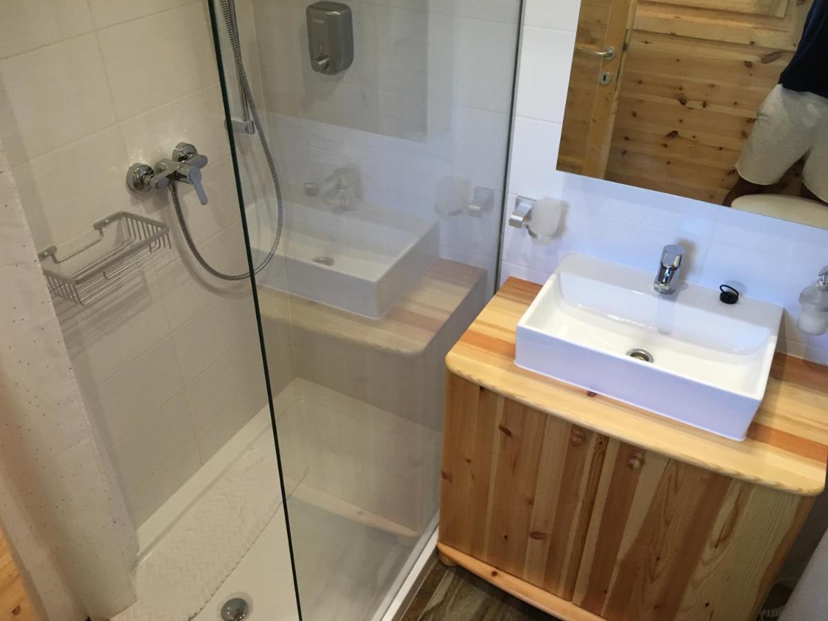 Wooden Apartman Premium Jacuzzival Alsóörs Kültér fotó