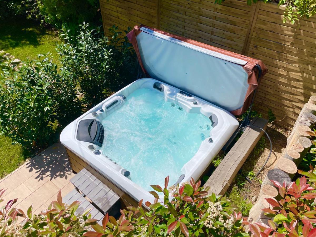 Wooden Apartman Premium Jacuzzival Alsóörs Kültér fotó